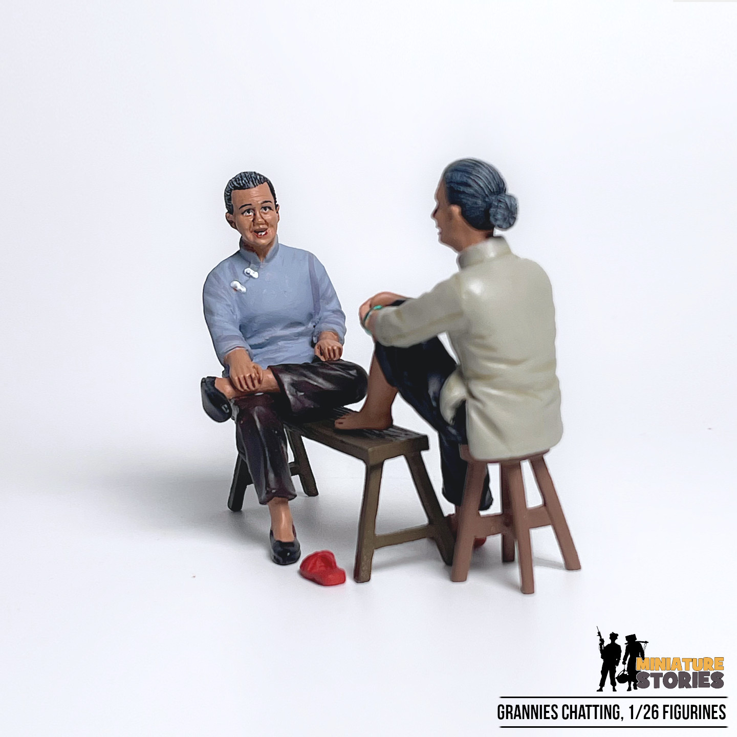 Miniature Figurines of Grannies Chatting 2